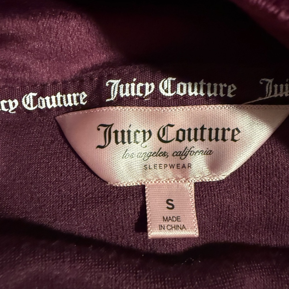 Juicy Couture Girls Plum Velour Pajama Set with Rhinestone Logo - Picture 4 of 8